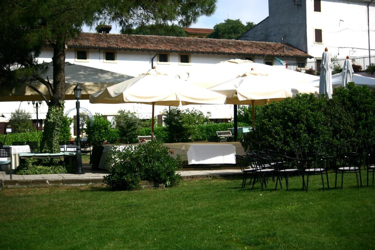 Guest house La Mola 3*