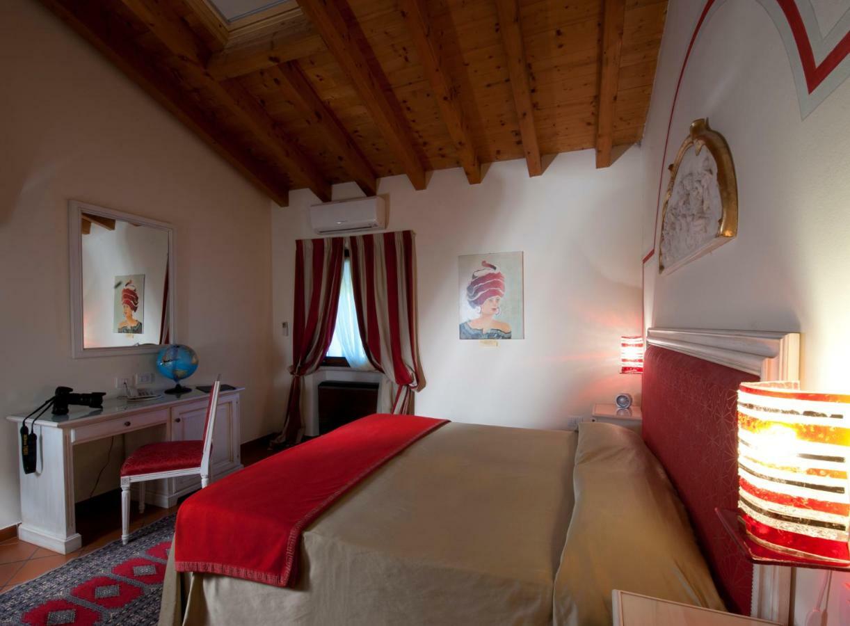 Gasthuis La Mola 3*